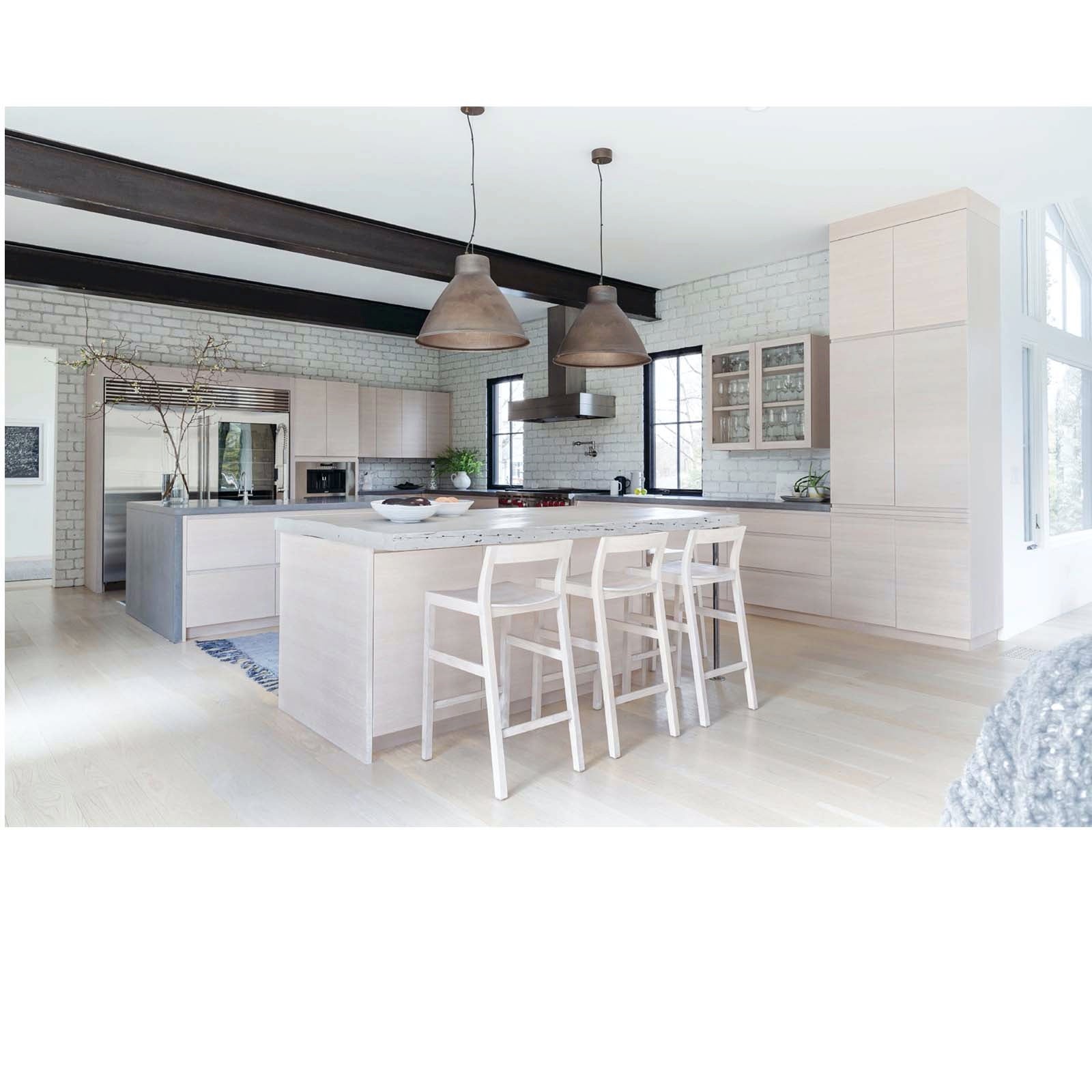 stella in white wash