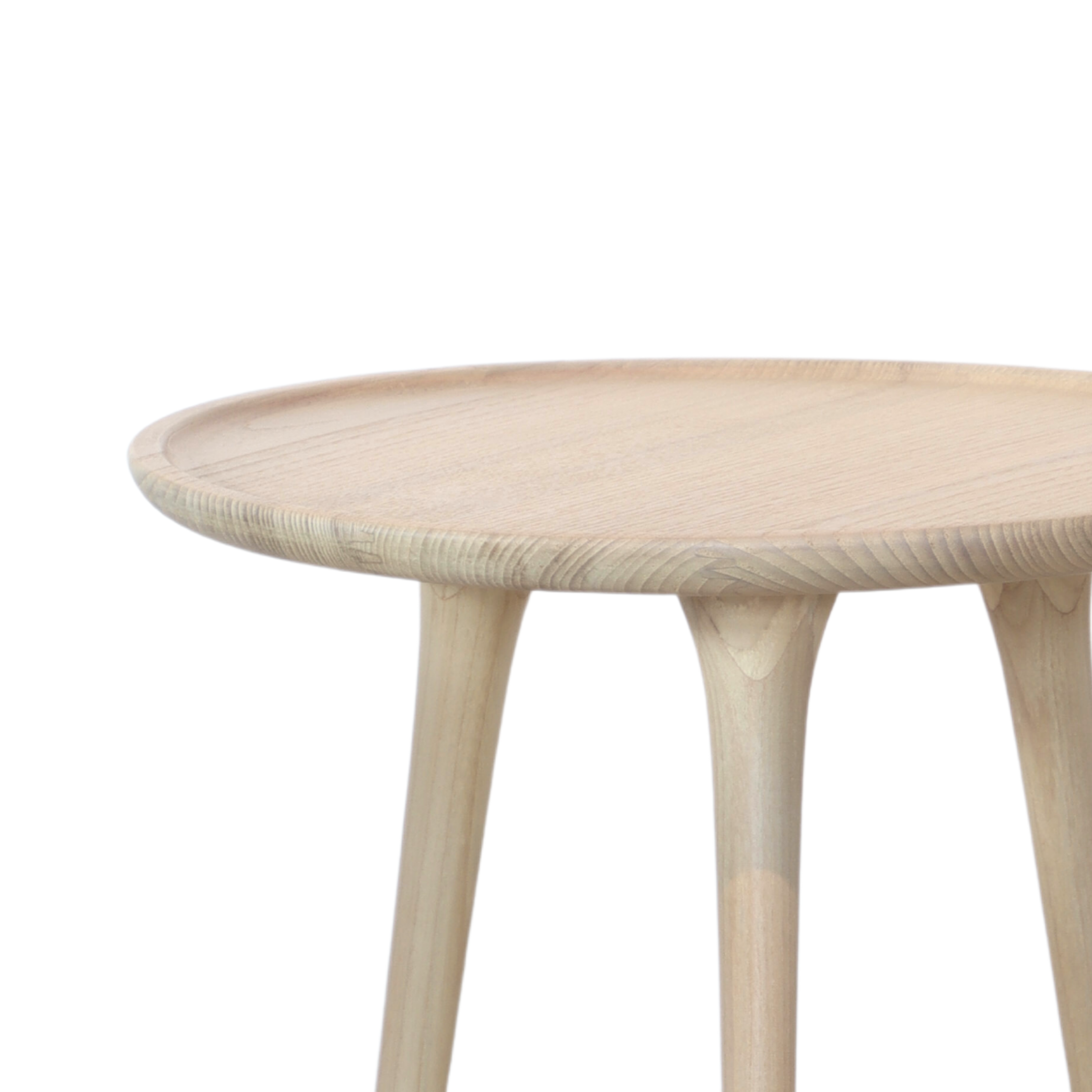 chloe grande side table in natural