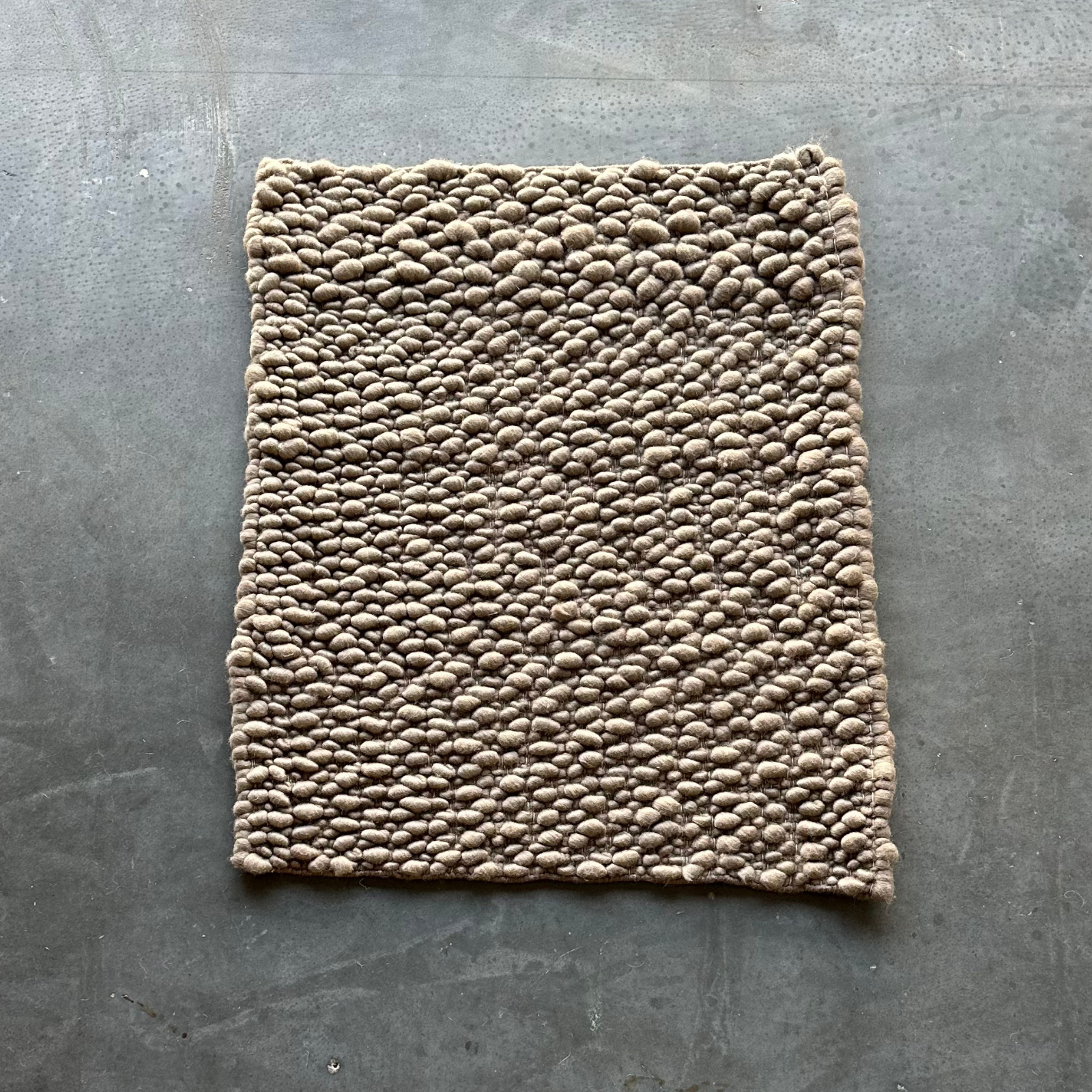 NEW! belle in almond