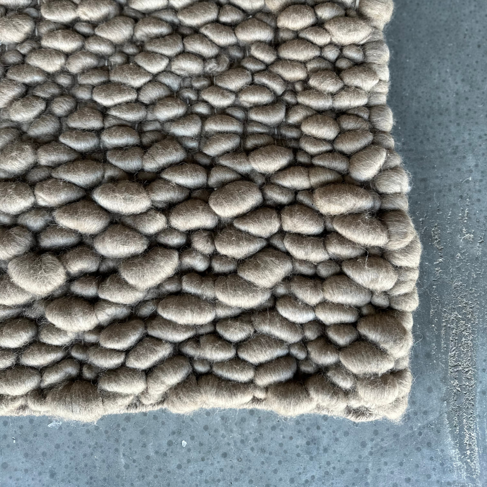 NEW! belle in almond