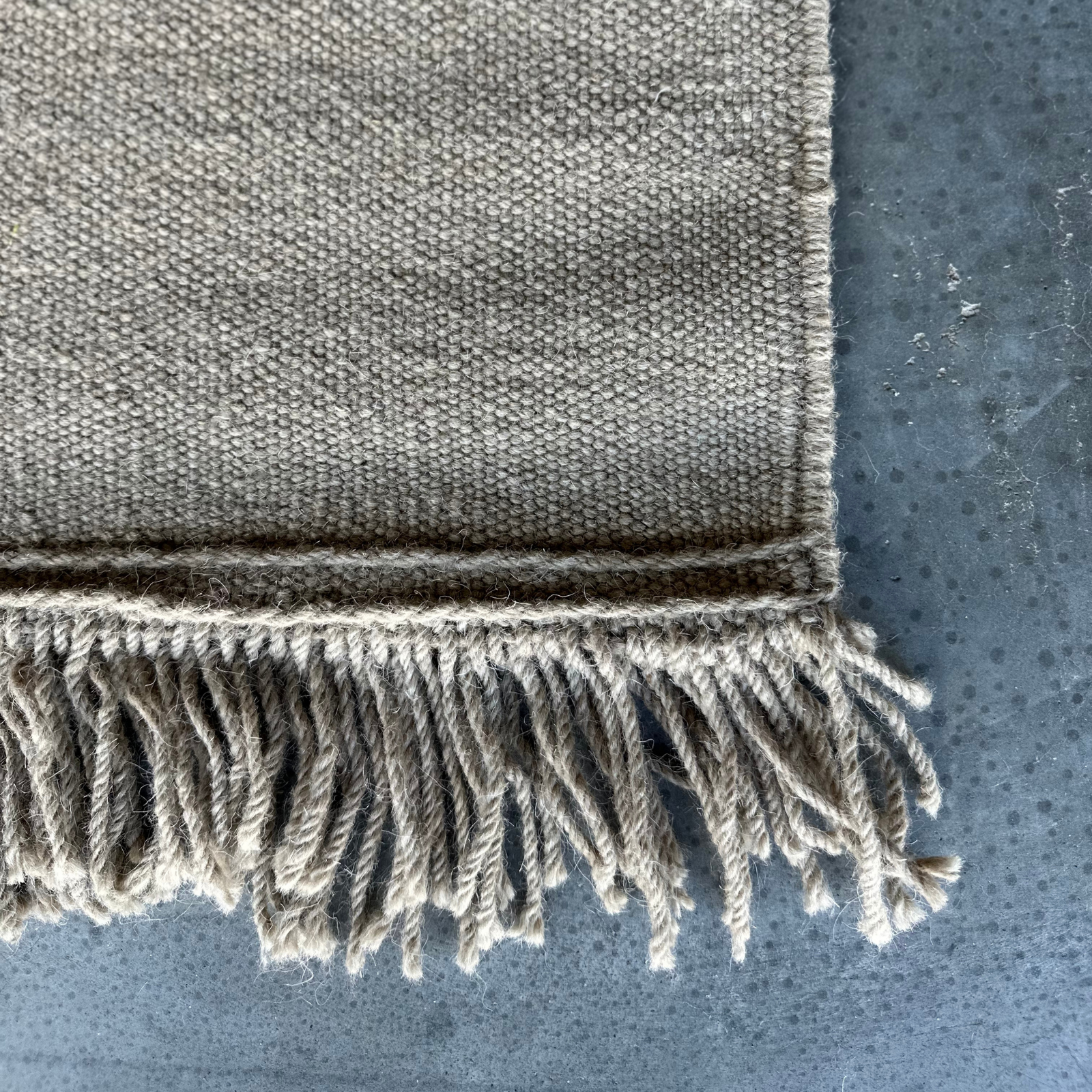 NEW! mia in sandcastle