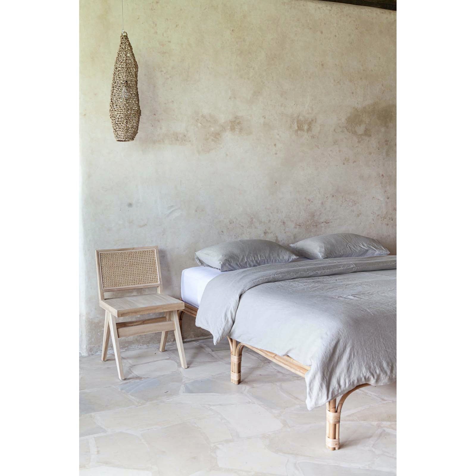 armless isabella in natural