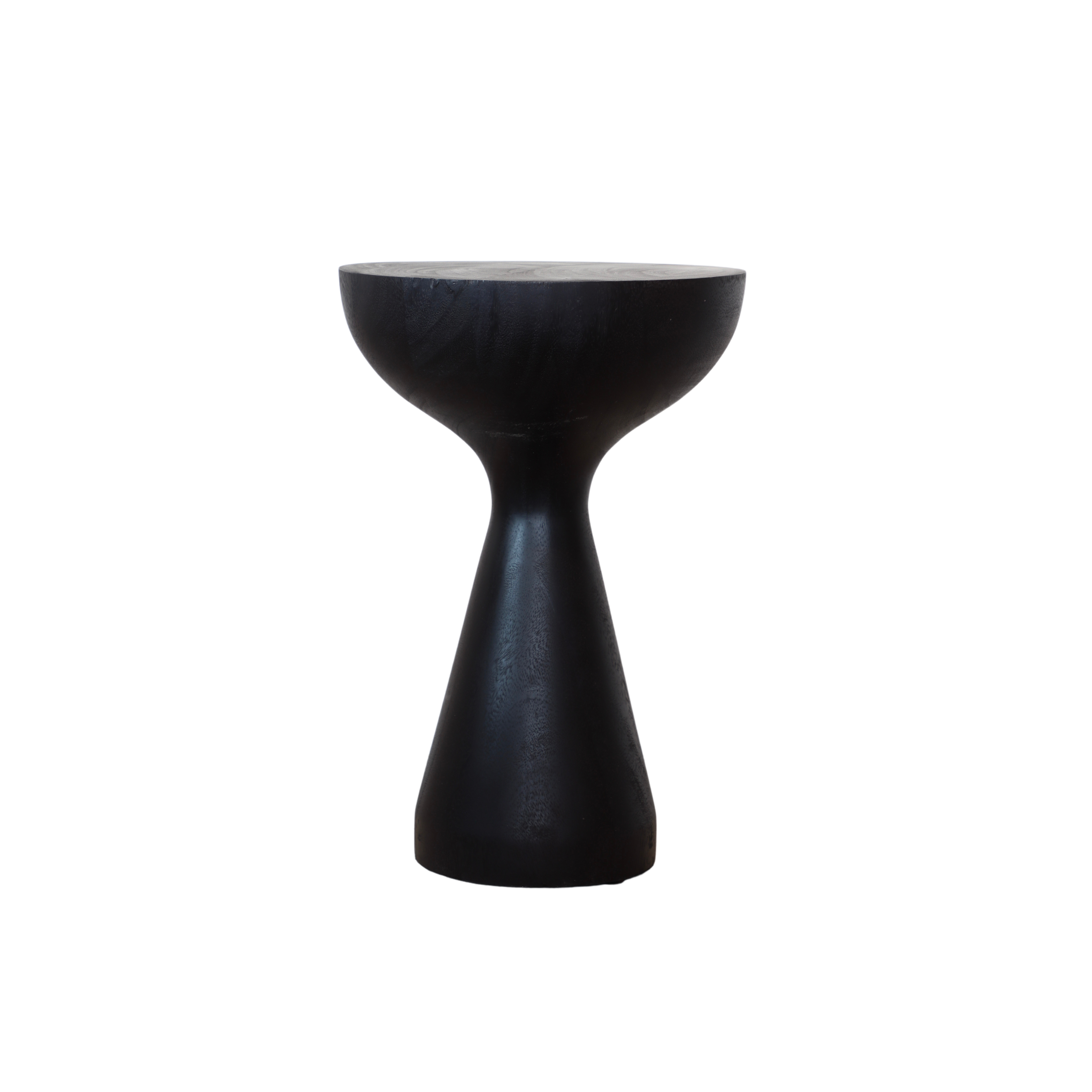clara side table in black